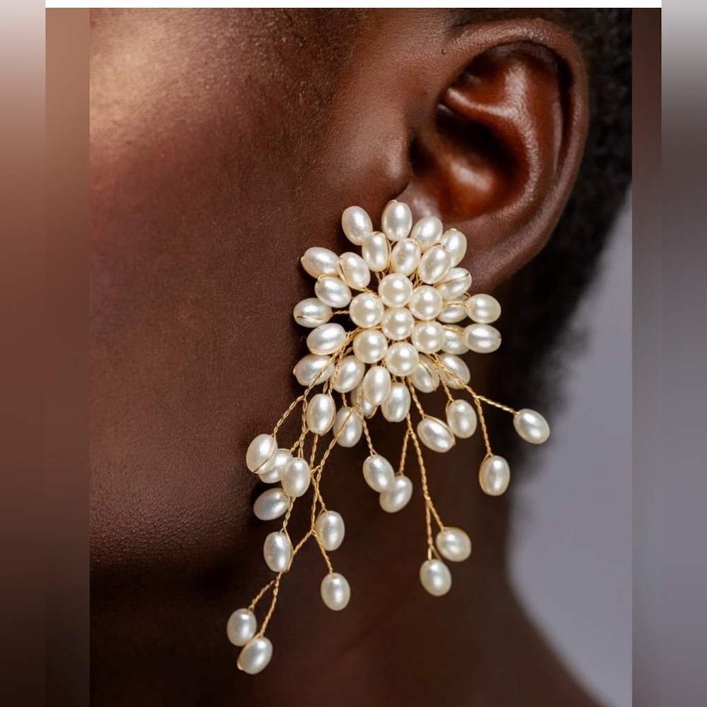 Pearl Flower Cluster Stud Earrings